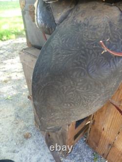 Vintage Tooled Black Leather Horse Saddle 18 Wide 23 Front to Back