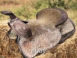 Vintage Tooled Leather Horse Saddle, 15 Seat, Western Ranch Farm Decor C