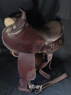 Vintage Tooled Leather Western Horse Saddle, 13/14 Seat