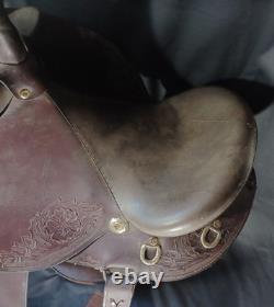 Vintage Tooled Leather Western Horse Saddle, 13/14 Seat