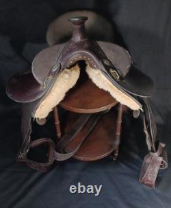 Vintage Tooled Leather Western Horse Saddle, 13/14 Seat
