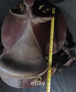 Vintage Tooled Leather Western Horse Saddle, 13/14 Seat
