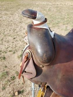 Vintage Toomeys Lewistown Mont. Western Saddle 14 seat