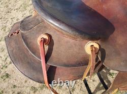 Vintage Toomeys Lewistown Mont. Western Saddle 14 seat