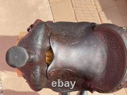 Vintage Wade Tree western saddle with Cheyenne roll