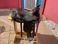 Vintage Wade Tree western saddle with Cheyenne roll