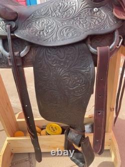 Vintage Wade Tree western saddle with Cheyenne roll