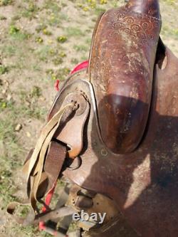 Vintage Walter L. Newell St. Louis Mo. Round Skirt Western Saddle 14 Seat