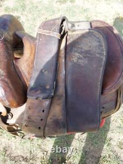 Vintage Walter L. Newell St. Louis Mo. Round Skirt Western Saddle 14 Seat
