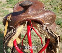 Vintage Walter L. Newell St. Louis Mo. Round Skirt Western Saddle 14 Seat