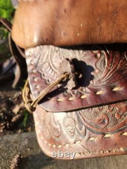 Vintage Western Cowboy Horse Saddle Leather Floral Hand Carved Tooling