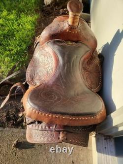 Vintage Western Cowboy Horse Saddle Leather Floral Hand Carved Tooling