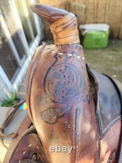 Vintage Western Cowboy Horse Saddle Leather Floral Hand Carved Tooling