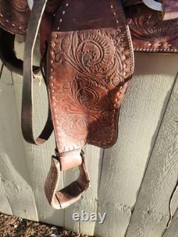 Vintage Western Cowboy Horse Saddle Leather Floral Hand Carved Tooling