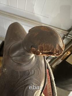 Vintage Western Horse Saddle 15.5
