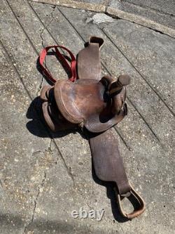 Vintage Western Leather Saddle Tooled Brown Horse Saddle-Used / Display / Repair