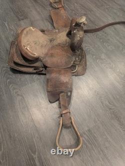 Vintage Western RBA Leather Horse Saddle 16 Cowboy Needs TLC Decor