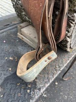 Vintage Western Saddle 15 Brown Tooled Leather Stirrups Horse Riding Cowboy