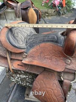Vintage Western Saddle 15 Brown Tooled Leather Stirrups Horse Riding Cowboy