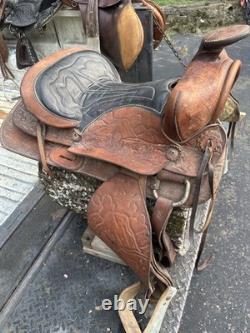 Vintage Western Saddle 15 Brown Tooled Leather Stirrups Horse Riding Cowboy