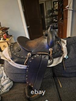 Vintage Western Saddle Basketweave Tooling & Brass Studs