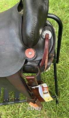 Vintage Western Slick Seat Cowboy Saddle 14.5 Inch Pleasure Trail Horse Leather