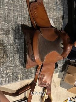 Vintage Western Y Saddle Imported From Texas Bought In 1990 And Was Never Used