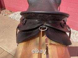 Vintage early rodeo/ranch bronc riding Hamley style saddle! Display or use