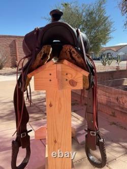 Vintage early rodeo/ranch bronc riding Hamley style saddle! Display or use