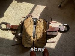 Vintage early rodeo/ranch bronc riding Hamley style saddle! Display or use