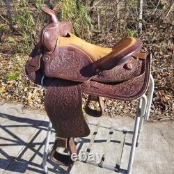 Vintage full size horse saddle Mustang Simco 3107 brown LEATHER & TOOLED