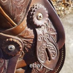 Vintage full size horse saddle Mustang Simco 3107 brown LEATHER & TOOLED