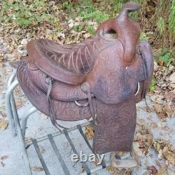 Vintage full size horse saddle brown LEATHER & WOOD