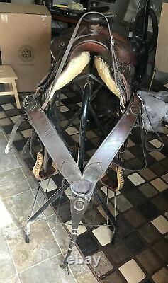 Vintage western Saddle, tooled, Well Made, slick Fork, brass Hardware