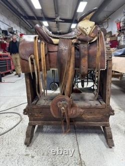 Vintage western saddle complete with original bags