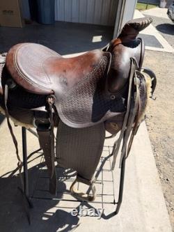 Visalia Saddle