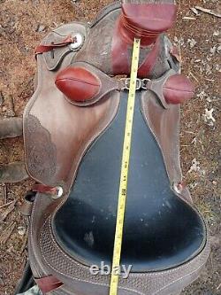 Wade Tree Saddle Custom 17 (Needs Repair)