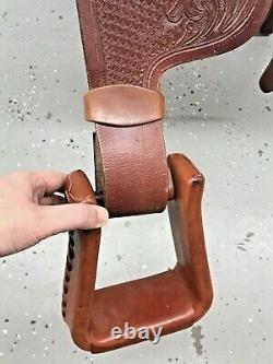 Weaver Western Trail Saddle 17 Inch Brown Leather Hand Tooled Beautiful Saddle