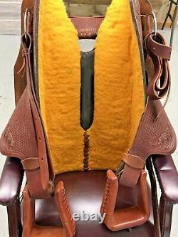 Weaver Western Trail Saddle 17 Inch Brown Leather Hand Tooled Beautiful Saddle