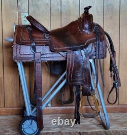 Western Handmade Caldwell Ranch Saddle Square Skirt 16 Inch