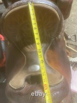 Western Horse Saddle with Leather Floral Design, 16 Seat