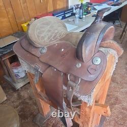 Western Leather Pleasure/Trail Saddle, Brown Traditional 16 in for Horse