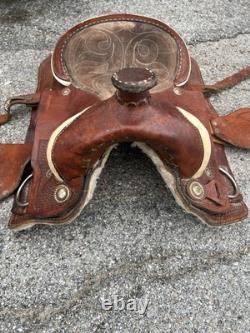 Western Leather Saddle Two Tone Basket Weave Horse Tack D Rings Conches