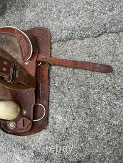 Western Leather Saddle Two Tone Basket Weave Horse Tack D Rings Conches