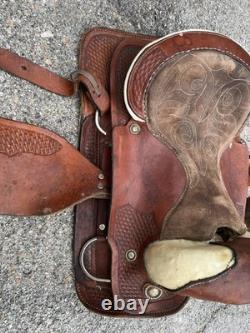 Western Leather Saddle Two Tone Basket Weave Horse Tack D Rings Conches