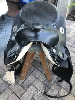 Western Pleasure Leather Saddle
