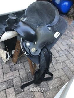 Western Pleasure Leather Saddle