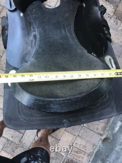 Western Pleasure Leather Saddle