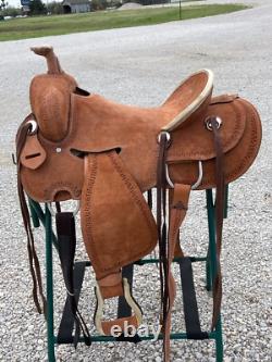 Western Ranch Saddle with Leather Seat & Stirrups Durable Cowboy Riding Tack