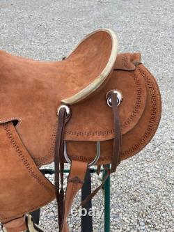 Western Ranch Saddle with Leather Seat & Stirrups Durable Cowboy Riding Tack